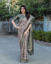 banarasi print saree